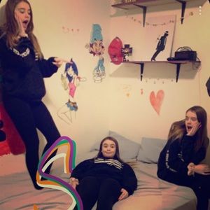 Meet your Posher, Emiley